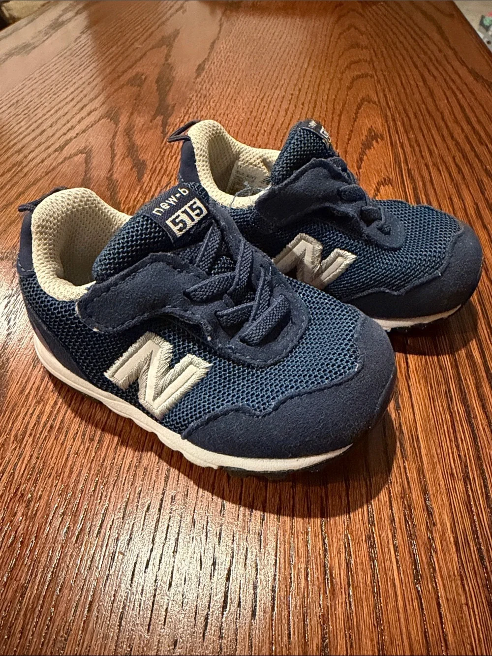 New-B by New Balance Kids 515 Navy and White Mesh Sneakers Velcro